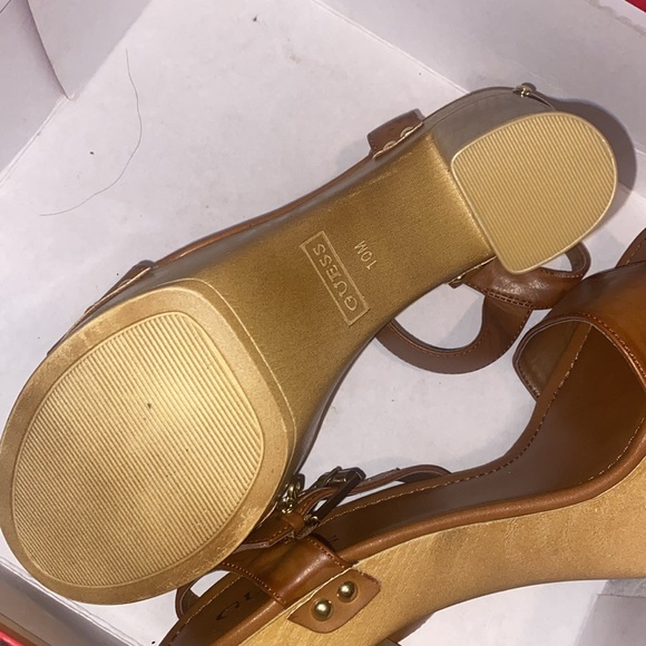 Guess heels size 10 with box and Satchels. - Picture 2 of 4